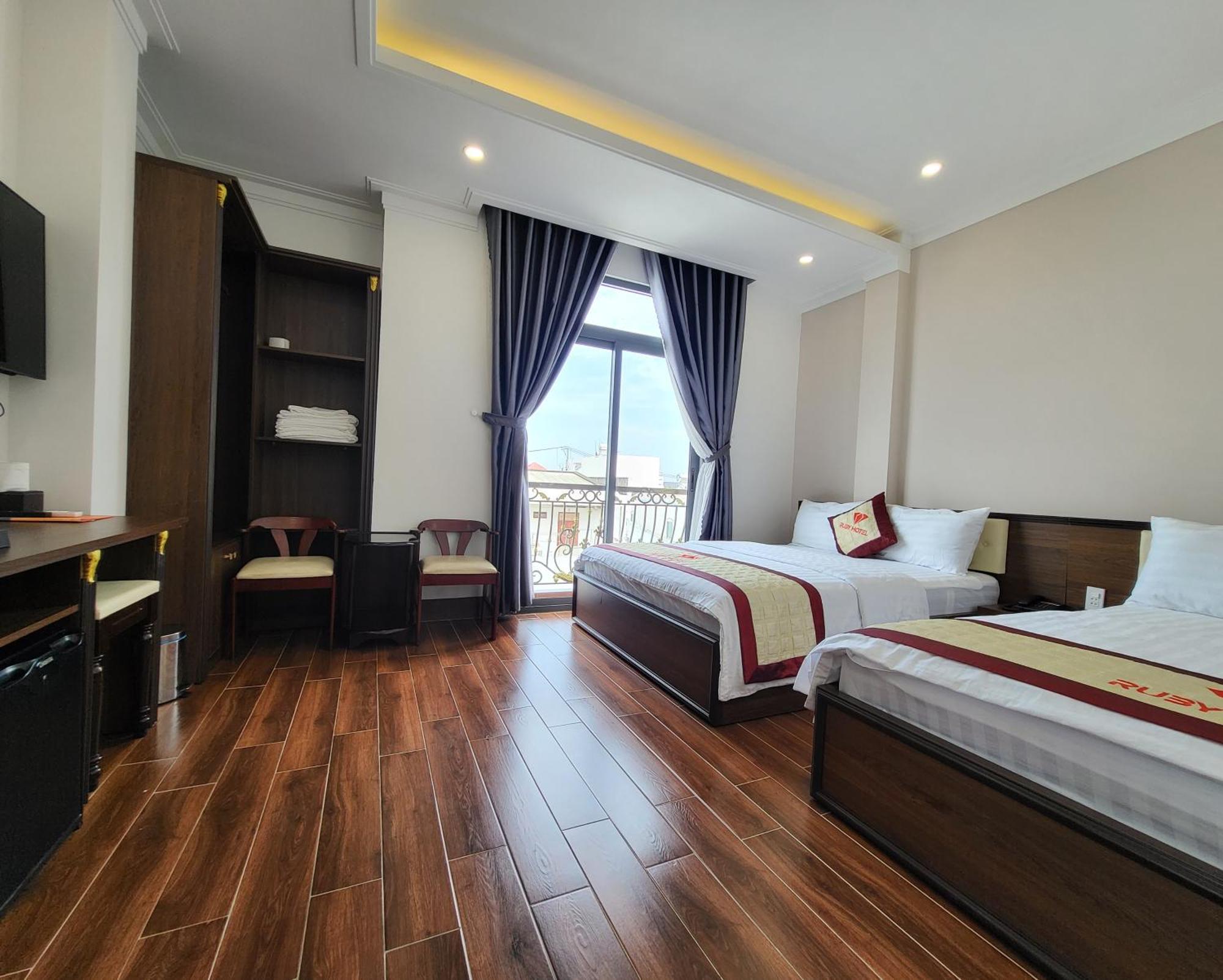 Ruby Hotel Vĩnh Long 외부 사진