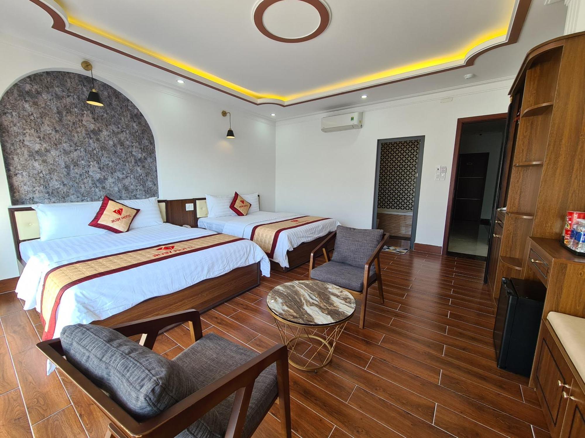 Ruby Hotel Vĩnh Long 외부 사진